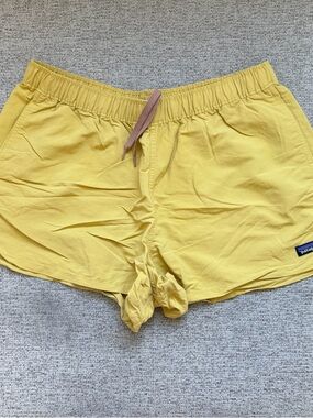 Patagonia barely baggies yellow size large women’s